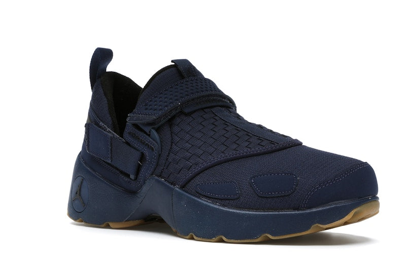 Jordan Trunner LX Navy Gum
