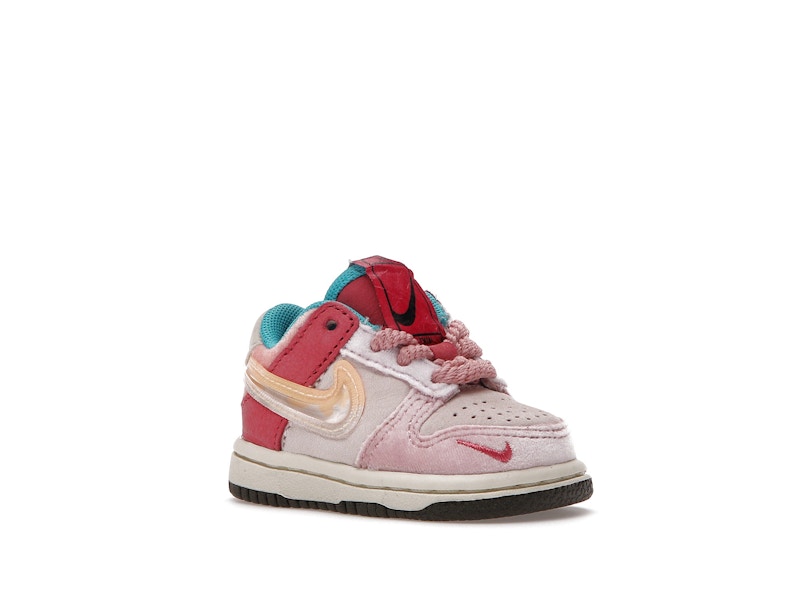 Nike Dunk Low Social Status Free Lunch Strawberry Milk (TD)