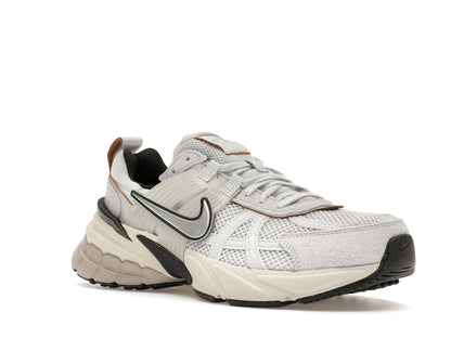 Nike V2K Run Pure Platinum Chrome (Women's)