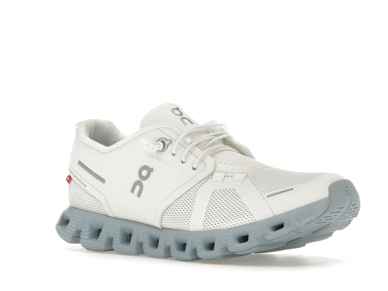 On Running Cloud 5 White Chambray (Women's)