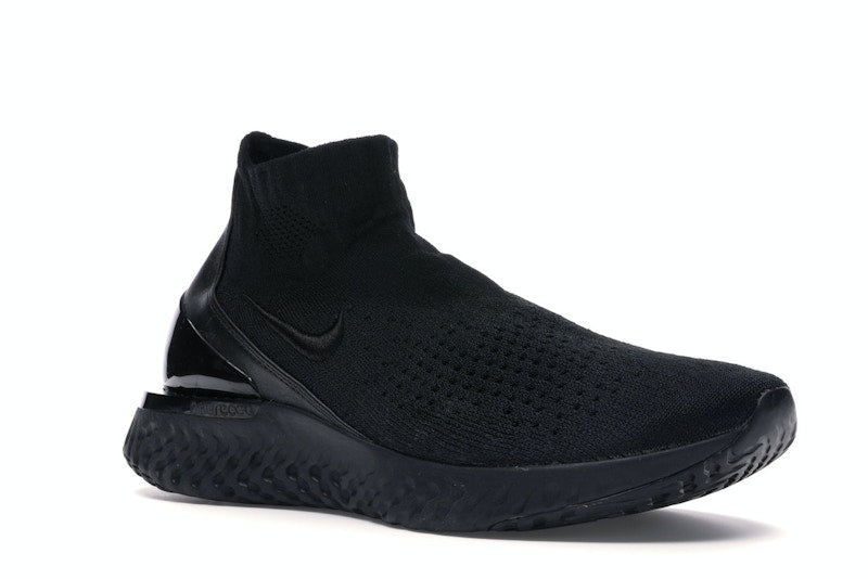Nike Rise React Flyknit Triple Black