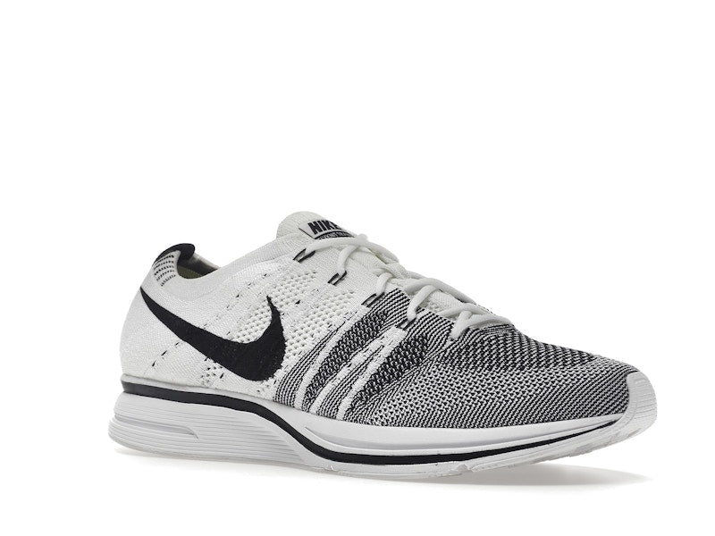 Nike Flyknit Trainer White Black