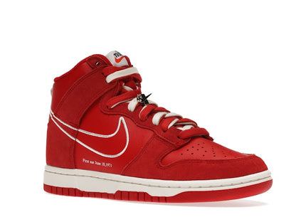 Nike Dunk High First Use Red