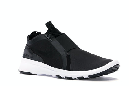 Nike Current Slip On Black
