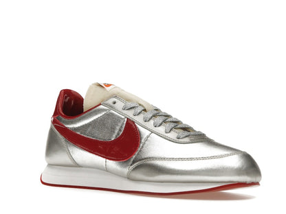 Nike Tailwind Night Track