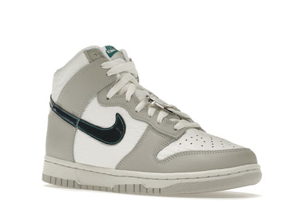 Nike Dunk High FLS (Women's)
