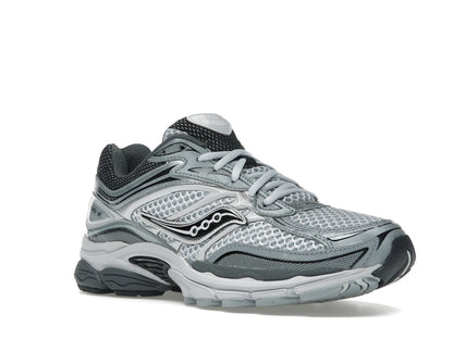 Saucony ProGrid Omni 9 Microchip