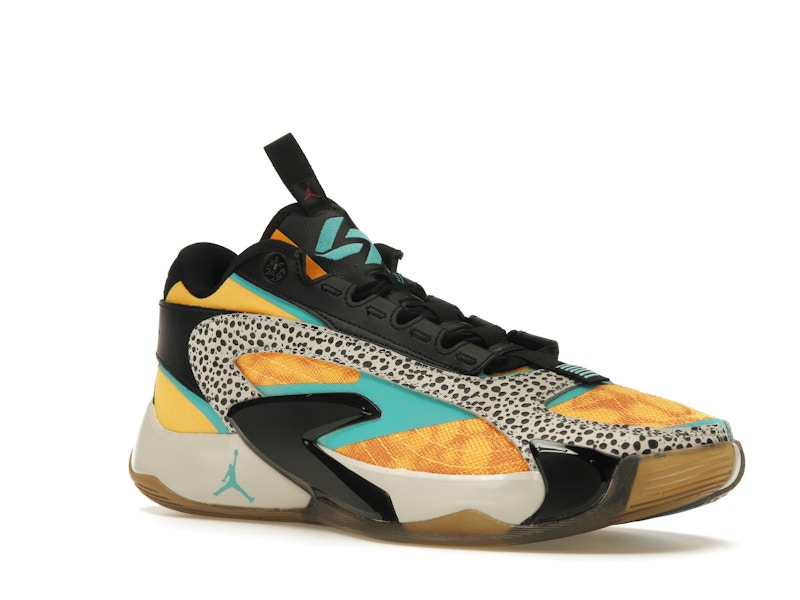 Jordan Luka 2 The Pitch