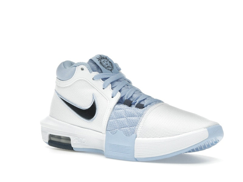Nike LeBron Witness 8 UNC