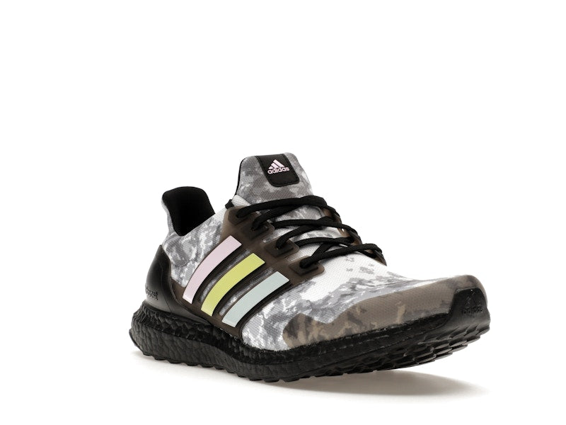 adidas Ultra Boost Sky Tint Black