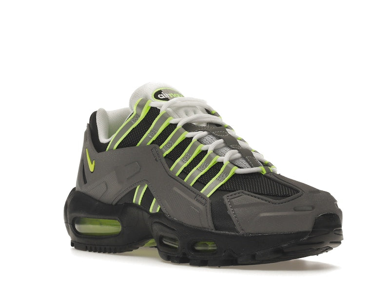 Nike NDSTRKT Air Max 95 Neon