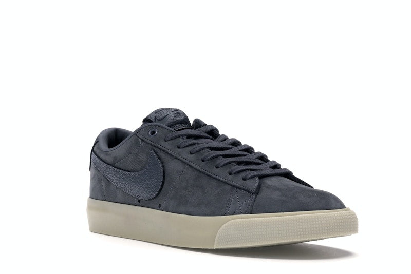 Nike SB Blazer Low Antihero Grant Taylor