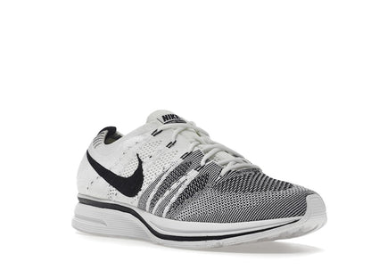 Nike Flyknit Trainer White Black
