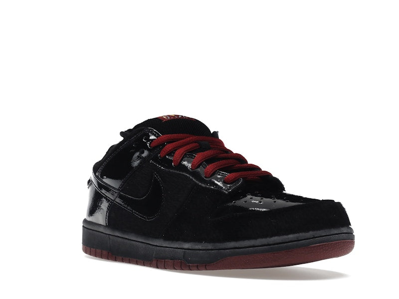 Nike SB Dunk Low Mafia