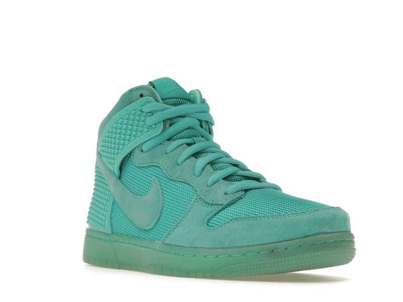 Nike Dunk CMFT Premium Light Retro