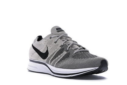 Nike Flyknit Trainer Pale Grey