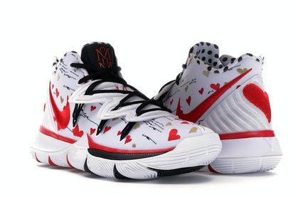 Nike Kyrie 5 Sneaker Room Mom White
