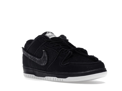 Nike SB Dunk Low Gnarhunters