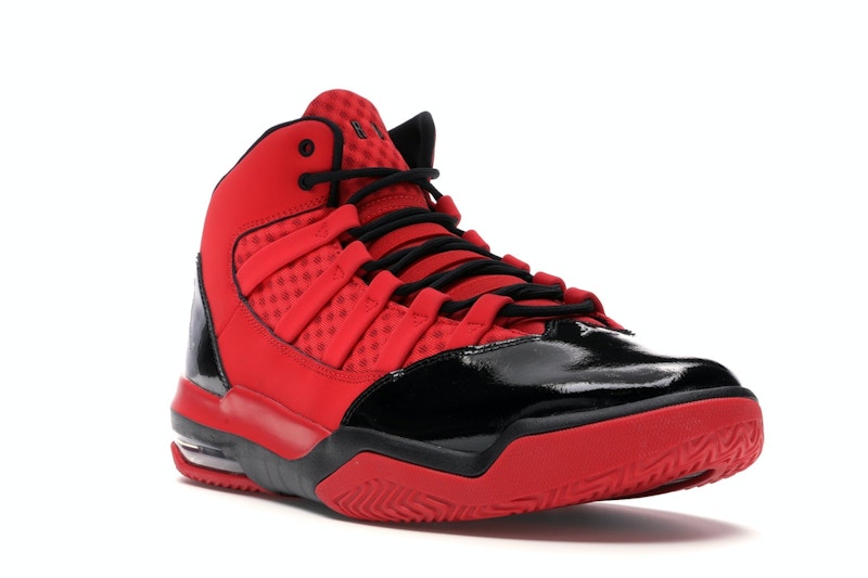 Jordan Max Aura Red Black