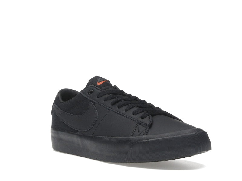 Nike SB Zoom Blazer Low Pro GT ISO Triple Black