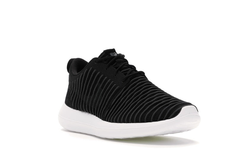Nike Roshe Two Flyknit Black/Dark Grey-White-Volt