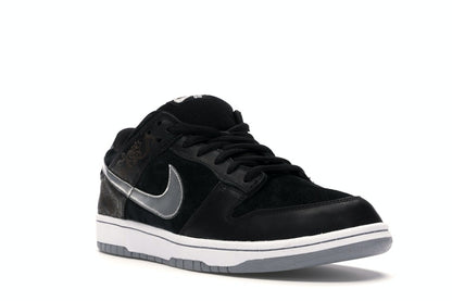 Nike SB Dunk Low Takashi 2
