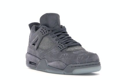 Jordan 4 Retro Kaws