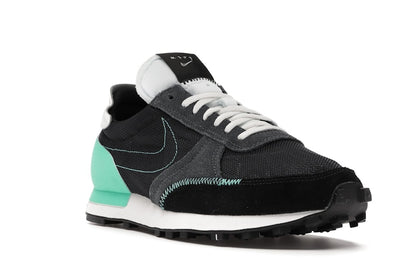 Nike Daybreak Type Black Menta