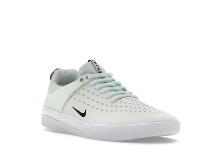 Nike SB Zoom Nyjah 3 Barely Green