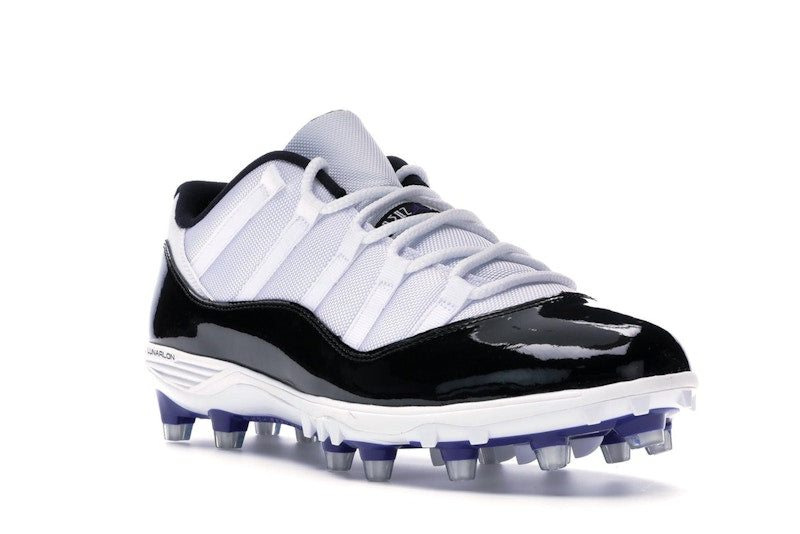 Jordan 11 Retro Low Cleat Concord