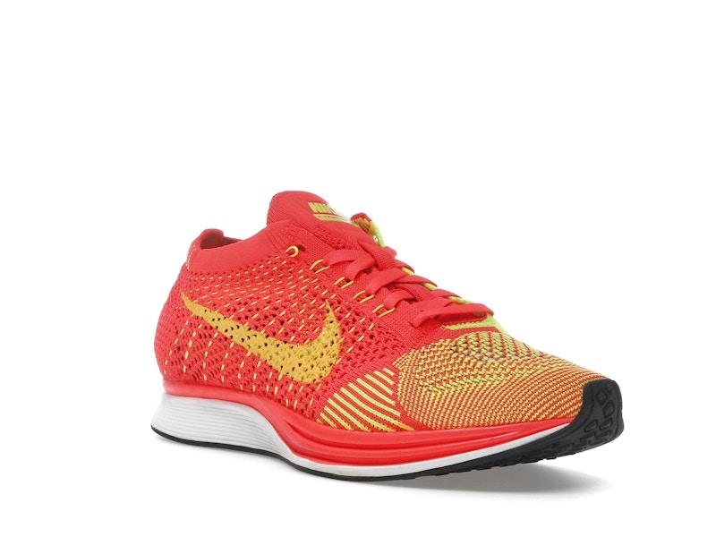Nike Flyknit Racer Bright Crimson Volt