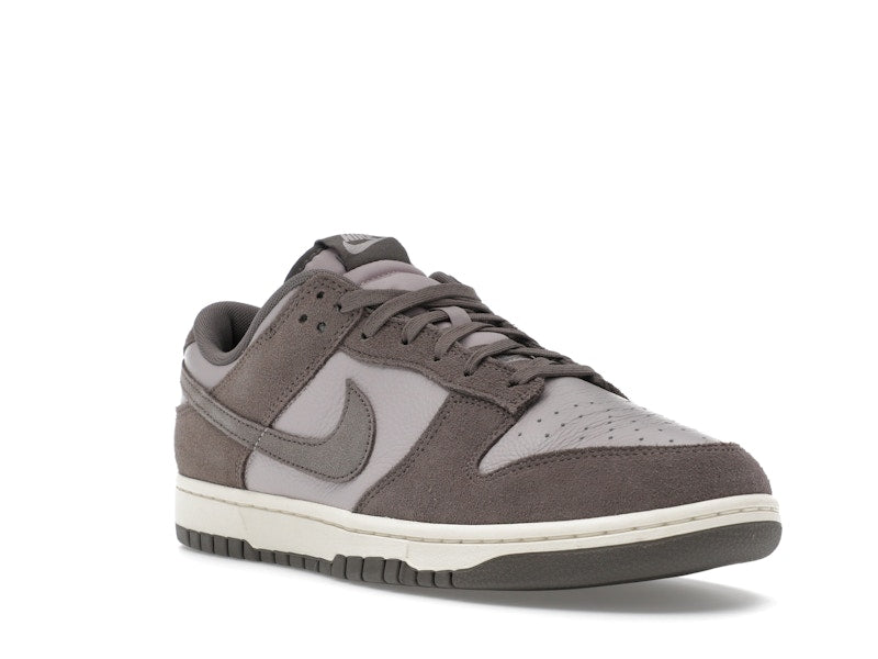 Nike Dunk Low SE Platinum Violet Cave Stone