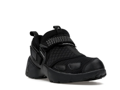 Jordan Trunner LX Triple Black (Women's)