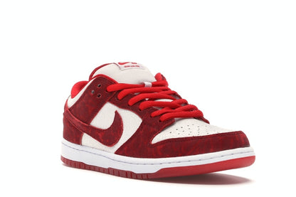 Nike SB Dunk Low Valentine's Day (2014)