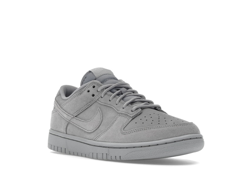 Nike Dunk Low SE Wolf Grey