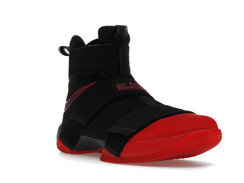 Nike LeBron Zoom Soldier 10 Un-Cleated
