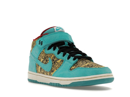 Nike SB Dunk Mid Premium Peacock