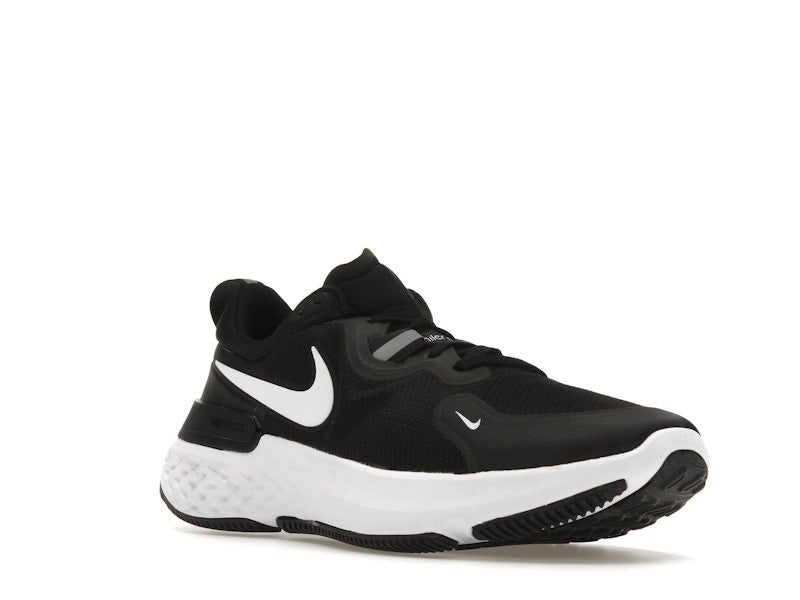 Nike React Miler Black White