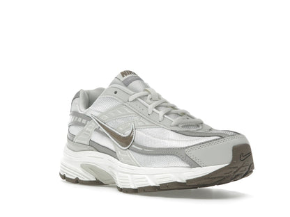 Nike Initiator Phantom Light Bone Sail Mink Brown (Women's)