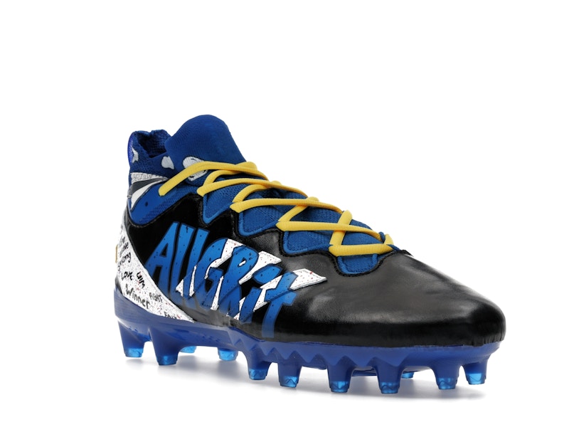 Amon-Ra St. Brown "My Cause My Cleats" Game-Worn, Signed Cleats & Jersey Bundle (Size 12)