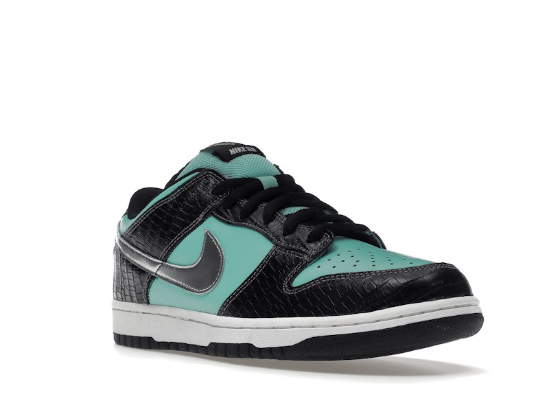 Nike SB Dunk Low Diamond Supply Co.