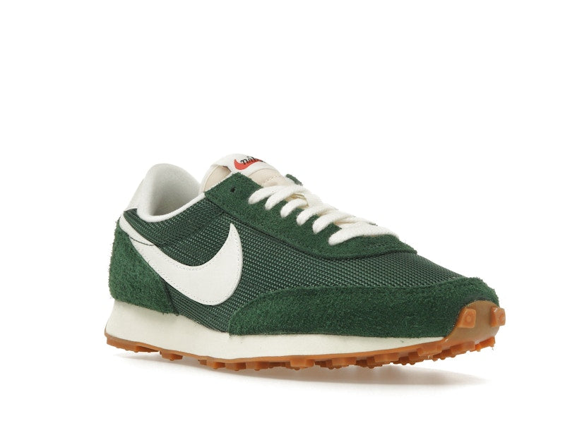 Nike Daybreak Vintage Fir (Women's)
