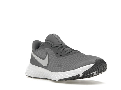 Nike Revolution 5 Cool Grey