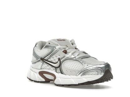 Nike V5 RNR Sail Fauna Brown Phantom Light Orewood Brown (Women's)