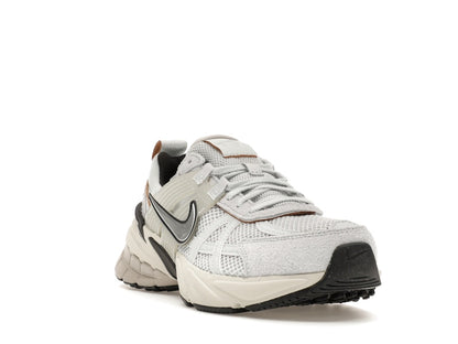 Nike V2K Run Pure Platinum Chrome (Women's)