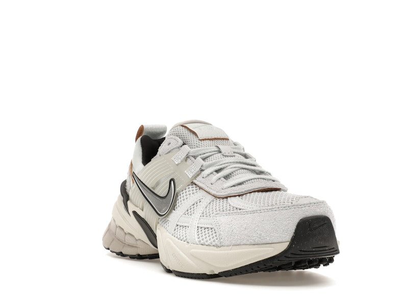 Nike V2K Run Pure Platinum Chrome (Women's)