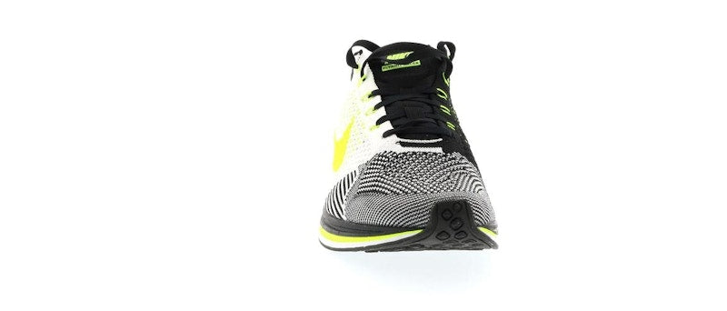 Nike Flyknit Racer Sail Volt