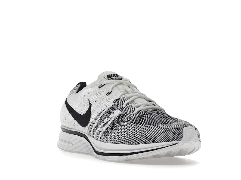 Nike Flyknit Trainer White Black