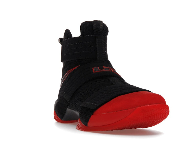 Nike LeBron Zoom Soldier 10 Un-Cleated