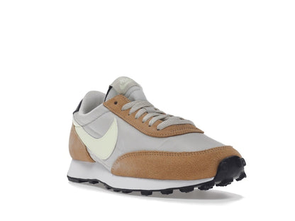Nike Daybreak Praline Volt (Women's)